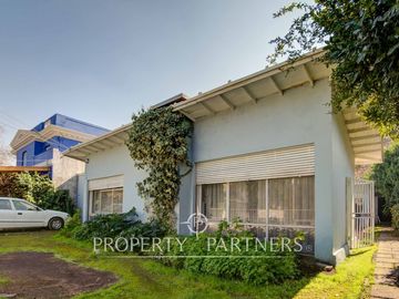Casa para remodelar cercana a colegio Mariano de Schoenstatt, Providencia