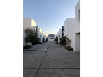 VENDO CASA EN FRACC. LOS GAVILANES, JALISCO JUNTO PUNTO SUR