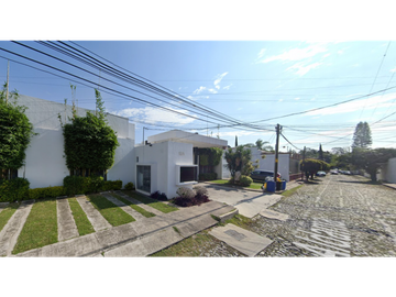 VENDO CASA EN FRACC. LOS GAVILANES, JALISCO JUNTO PUNTO SUR