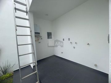 Casa en venta en Fracc. Lombardía, Irapuato, Gto.