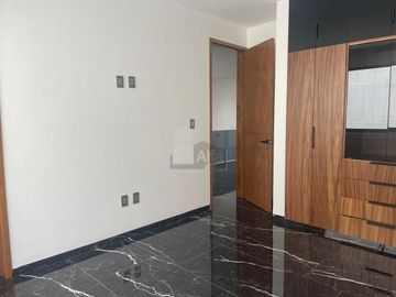 Casa en venta en Fracc. Lombardía, Irapuato, Gto.