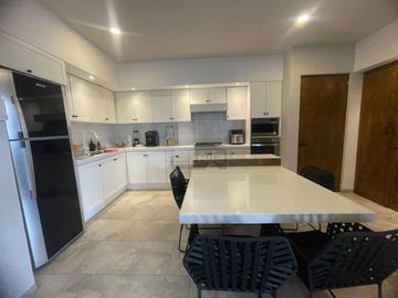 Casa en venta en Privada santa Fe, villas de Irapuato, Gto.
