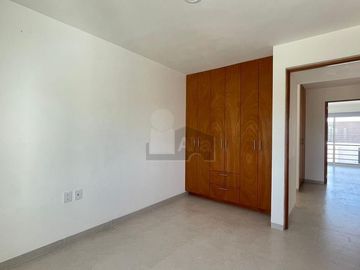 Casa EN VENTA en Privada Cielo Abierto, dentro Fraccionamiento Los Lagos