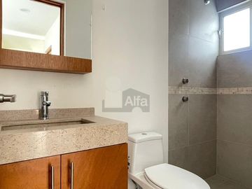 Casa EN VENTA en Privada Cielo Abierto, dentro Fraccionamiento Los Lagos