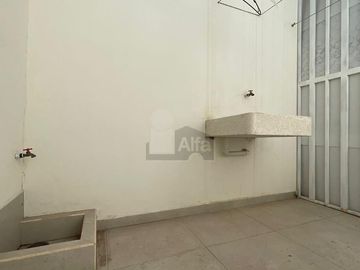 Casa EN VENTA en Privada Cielo Abierto, dentro Fraccionamiento Los Lagos