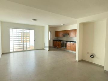 Casa EN VENTA en Privada Cielo Abierto, dentro Fraccionamiento Los Lagos