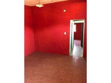 Venta calle Mandolini 1850, San Lorenzo.