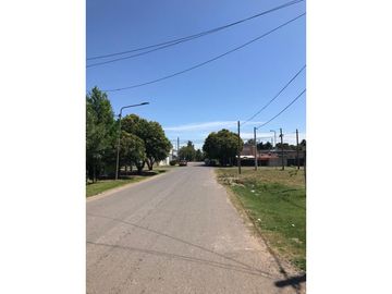 Venta calle Mandolini 1850, San Lorenzo.