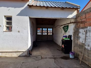 CASA DE 4 AMBIENTES EN GOBERNADOR COSTA-CHUBUT