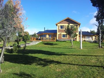 IMPORTANTE COMPLEJO EN LA LOCALIDAD DE TREVELIN -CHUBUT-