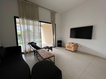 casa en venta en barrio  Las Tipas, Nordelta.