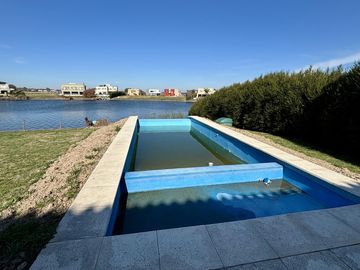 VENTA CASA SAN SEBASTIAN A LA LAGUNA 5 AMBIENTES EN 2 PLANTAS