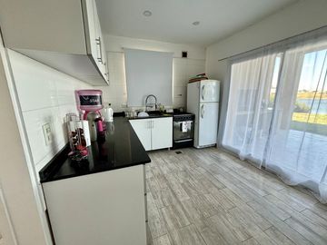 VENTA CASA SAN SEBASTIAN A LA LAGUNA 5 AMBIENTES EN 2 PLANTAS