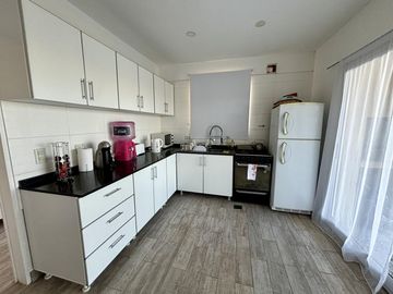 VENTA CASA SAN SEBASTIAN A LA LAGUNA 5 AMBIENTES EN 2 PLANTAS