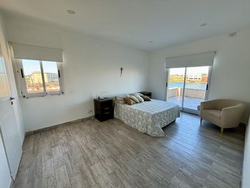 VENTA CASA SAN SEBASTIAN A LA LAGUNA 5 AMBIENTES EN 2 PLANTAS