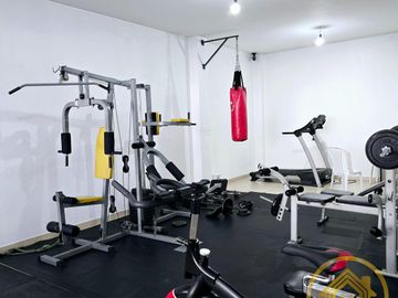 Casa en  venta de 4 habitaciones, dentro de conjunto con seguridad, sector El Pinar