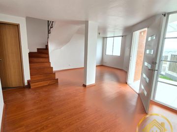 Casa en  venta de 4 habitaciones, dentro de conjunto con seguridad, sector El Pinar