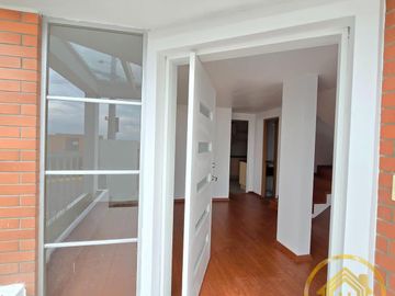 Casa en  venta de 4 habitaciones, dentro de conjunto con seguridad, sector El Pinar