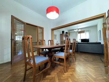 Casa en planta alta en venta con terraza exclusiva en zona historica del Centro - Laprida 1257