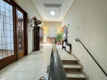 Casa en planta alta en venta con terraza exclusiva en zona historica del Centro - Laprida 1257
