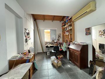 Casa en planta alta en venta con terraza exclusiva en zona historica del Centro - Laprida 1257