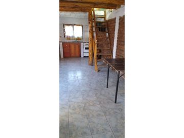 COMPLEJO DE 2 LOCALES COMERCIALES, 1 DEPARTAMENTO Y 5 MONOAMBIENTES TIPO DORMIS EN CHOLILA -CHUBUT