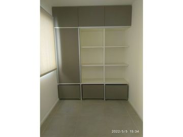 VENTA DE 4 AMBIENTES MUY LUMINOSO CON PARRILLA