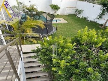VENTA Casa  en Fraccionamiento BRISAS CUERNAVACA con ALBERCA