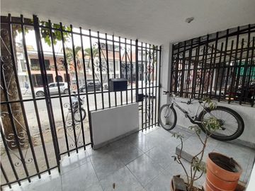 SE VENDE CASA EN VILLA DEL PRADO