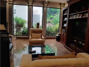 VENTA DE CASA EN SAN FRANCISCO. GRAN PROPIEDAD DE DOS CASA