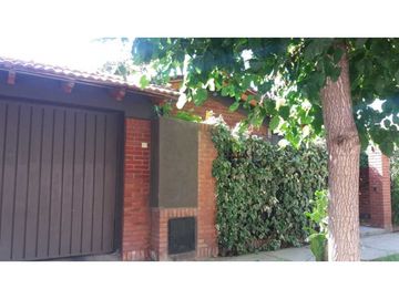 VENTA DE HERMOSA CASA EN BARRIO SOBERANIA NACIONAL- CIUDAD DE MENDOZA