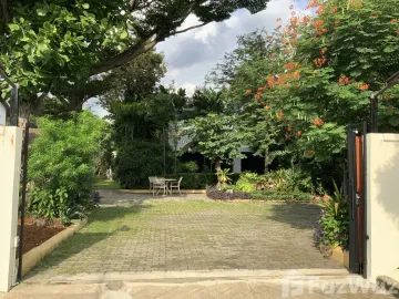 5 Bedroom House for sale in Lak Hok, Pathum Thani