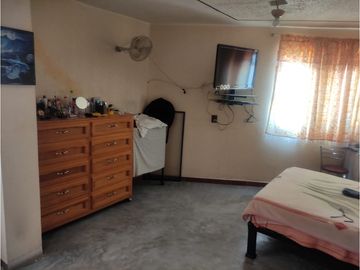 CASA DE 3 NIVELES EN PLAYA DE LAS GOLONDRINAS ECATEPEC