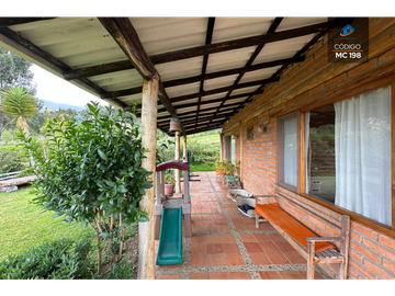 PROPIEDAD EN VENTA EN CHIQUINTAD