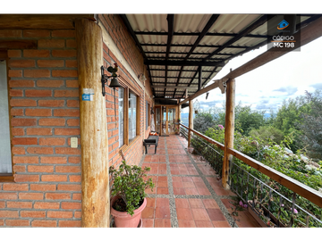 PROPIEDAD EN VENTA EN CHIQUINTAD