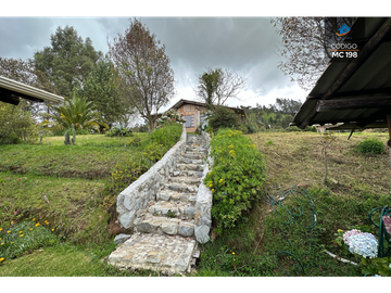 PROPIEDAD EN VENTA EN CHIQUINTAD