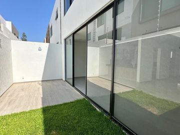 Casa en PREVENTA en Parques Vallarta