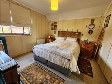 COMODA CASA 4 DORMITORIOS EN ANTILHUE, LOMAS SAN SEBASTIAN