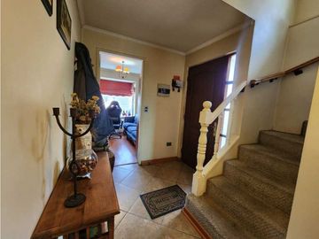 COMODA CASA 4 DORMITORIOS EN ANTILHUE, LOMAS SAN SEBASTIAN