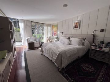 Departamento en Venta en Santa Maria de Manquehue Colegio San Benito Huelén