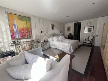 Departamento en Venta en Santa Maria de Manquehue Colegio San Benito Huelén