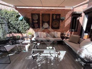 Departamento en Venta en Santa Maria de Manquehue Colegio San Benito Huelén
