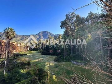 Departamento en Venta en Santa Maria de Manquehue Colegio San Benito Huelén