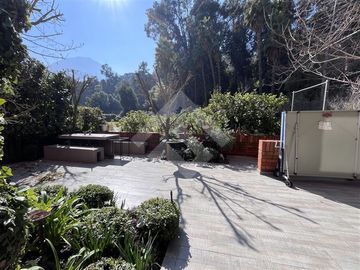 Departamento en Venta en Santa Maria de Manquehue Colegio San Benito Huelén