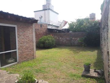 Venta Casa 4 Amb Lote 289m2 Patio Quincho Bernal O