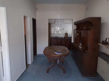 Venta Casa 4 Amb Lote 289m2 Patio Quincho Bernal O