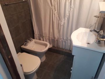 Venta Casa 4 Amb Lote 289m2 Patio Quincho Bernal O