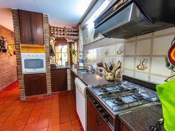 VENTA CASA - PILETA -FDO LIBRE - WILDE - APTO CRED