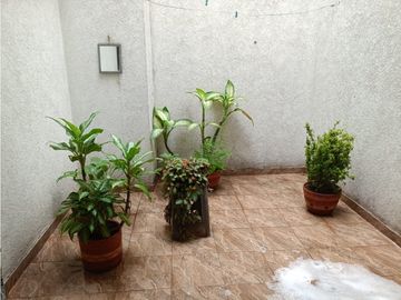Se vende casa en Cali Barrio Santa Elena JV - JPG (W7983870)