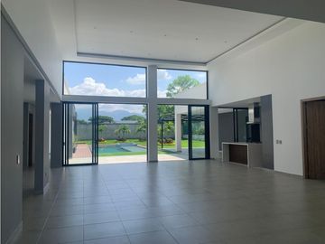 VENDO CASA CAMPESTRE EN LA MORADA JAMUNDI J.I.T-TP WASI 7480225